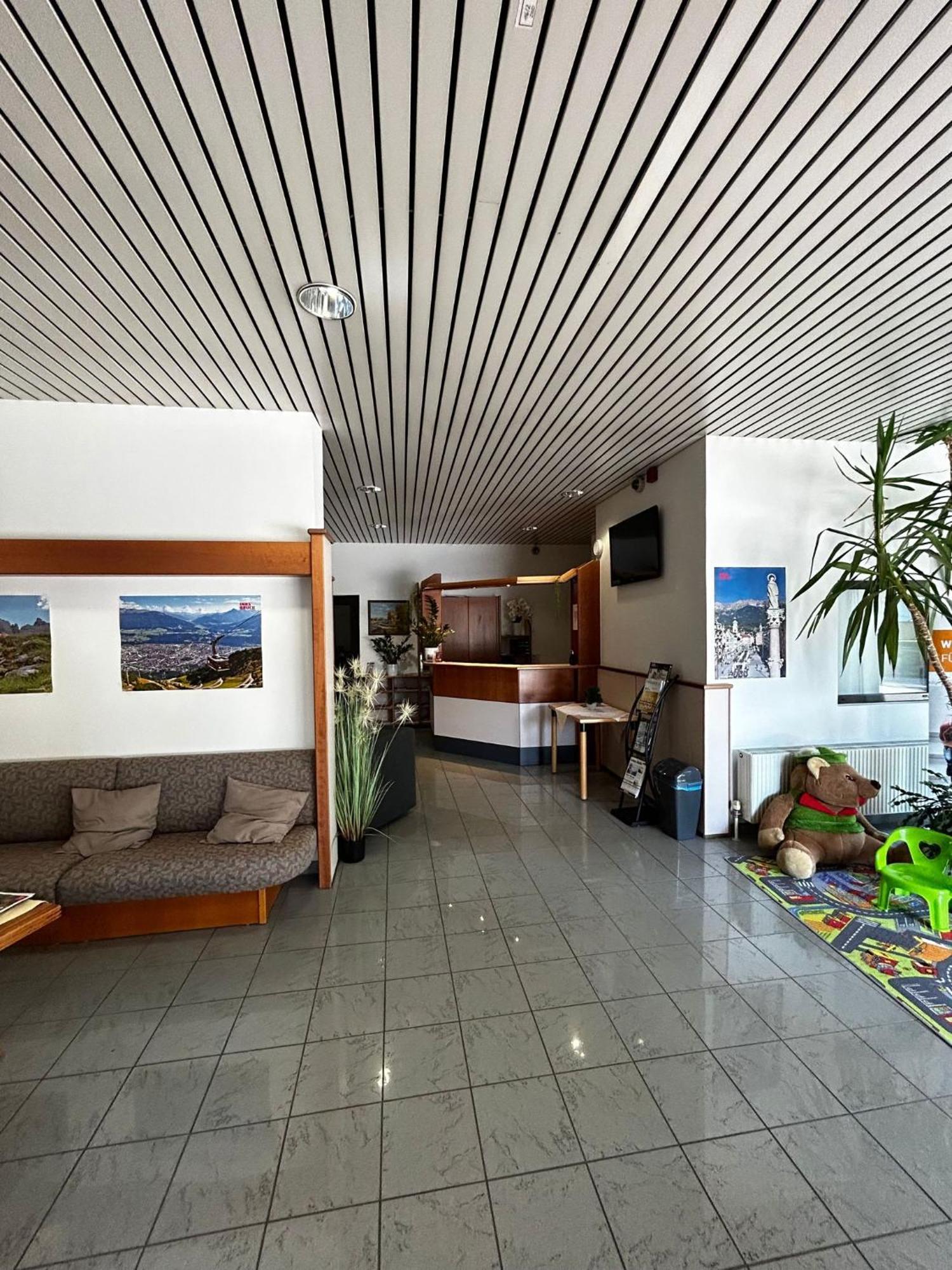 Sommerhotel Karwendel Innsbruck Eksteriør billede