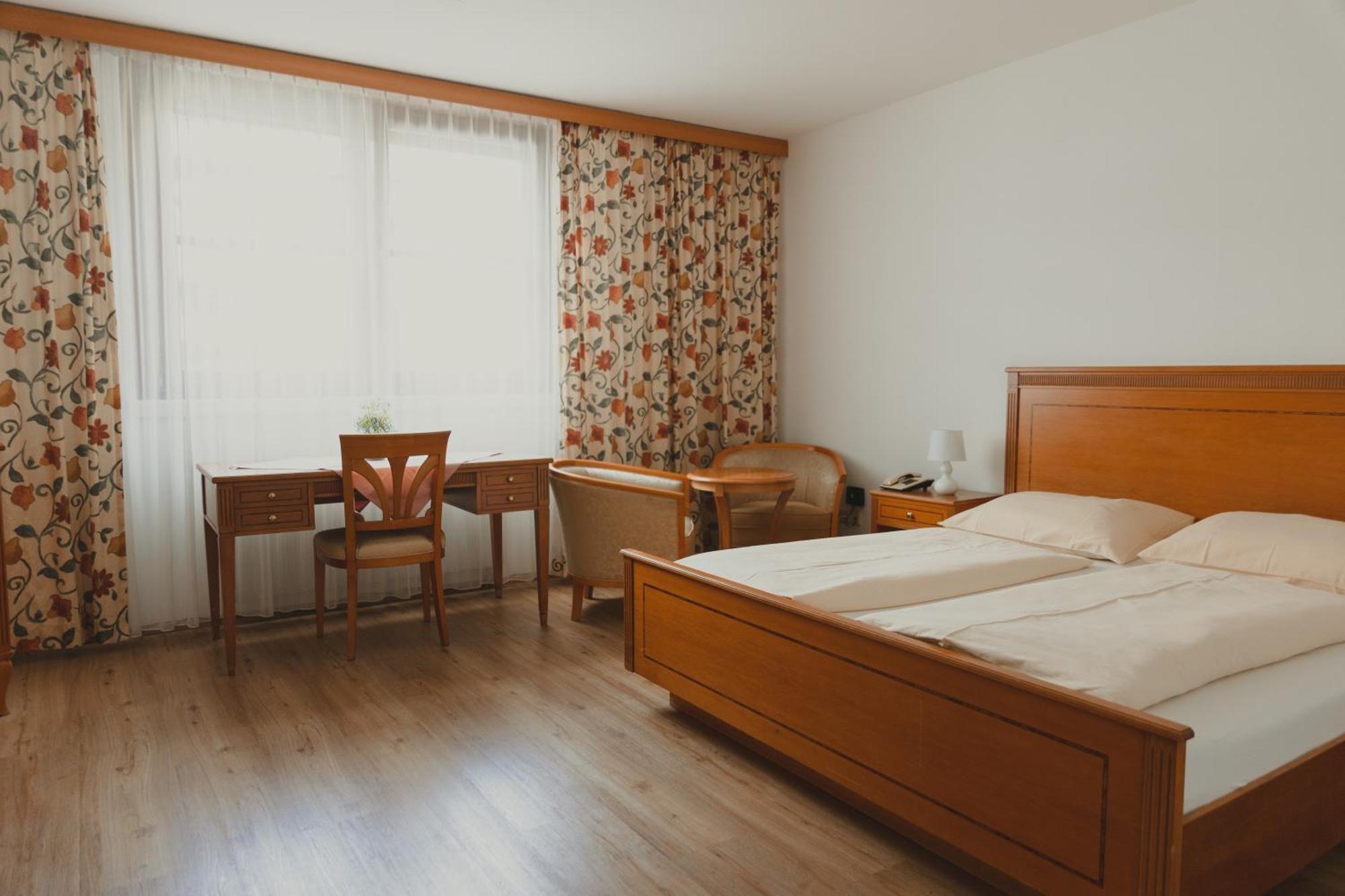 Sommerhotel Karwendel Innsbruck Eksteriør billede